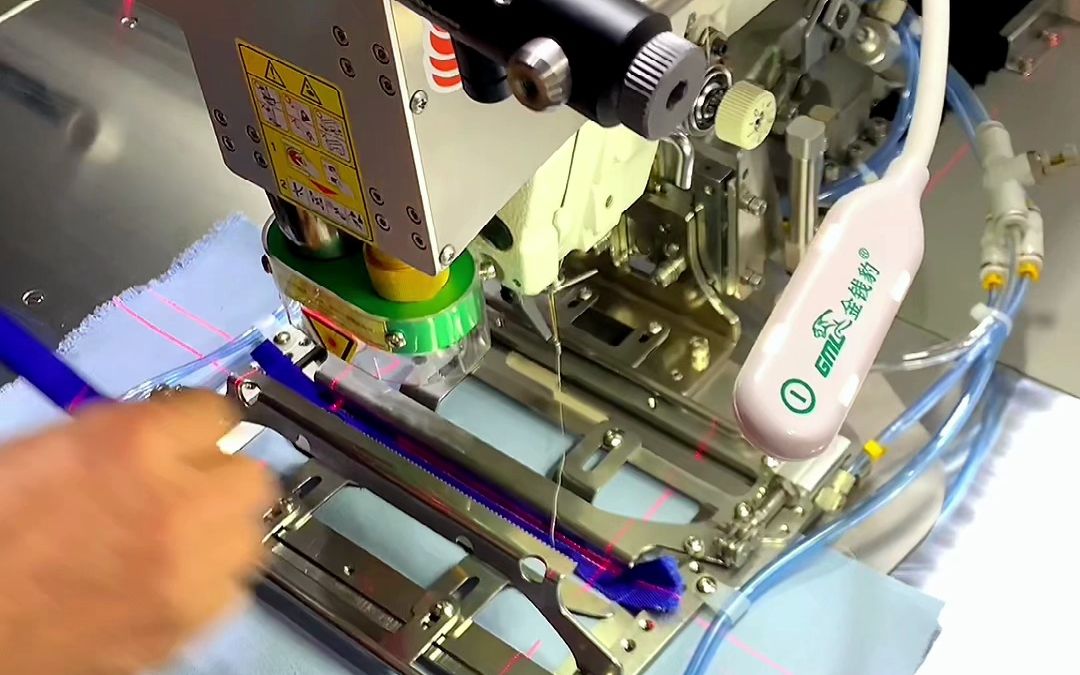 金钱豹多功能激光开袋机,开袋,开门襟,订皮标,不需要更换夹具,一套