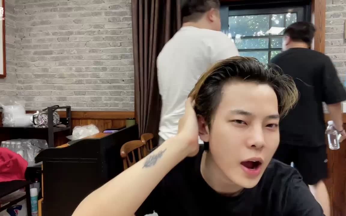 斗鱼-陈死狗cnh直播录屏2021-06-27生日户外 水友赛(pubg lol)