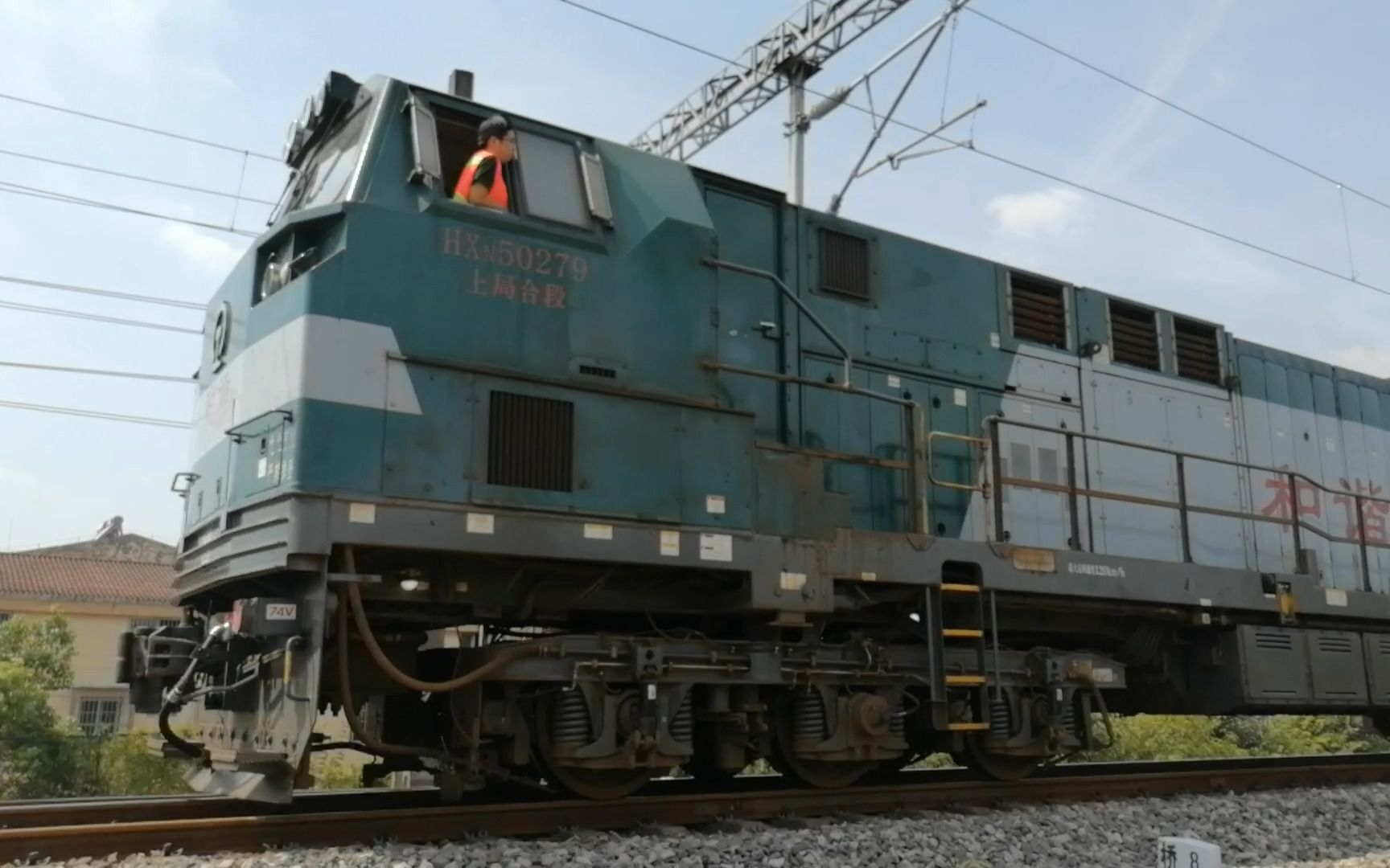 51452 鹰潭南站6道开车 去487方向 (hxn5 0279 上局合段)