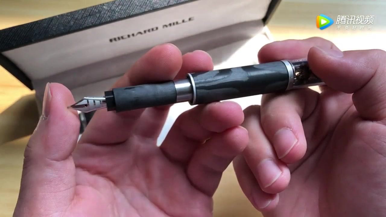 地铁面交的pf厂_rm新作理查德·米勒rms05机械钢笔上手惊艳