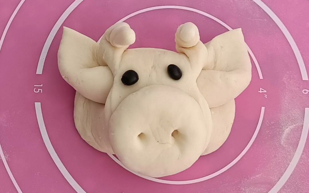 【花样面食】可爱小牛,这个蛮好做的,可以收藏试试哦!