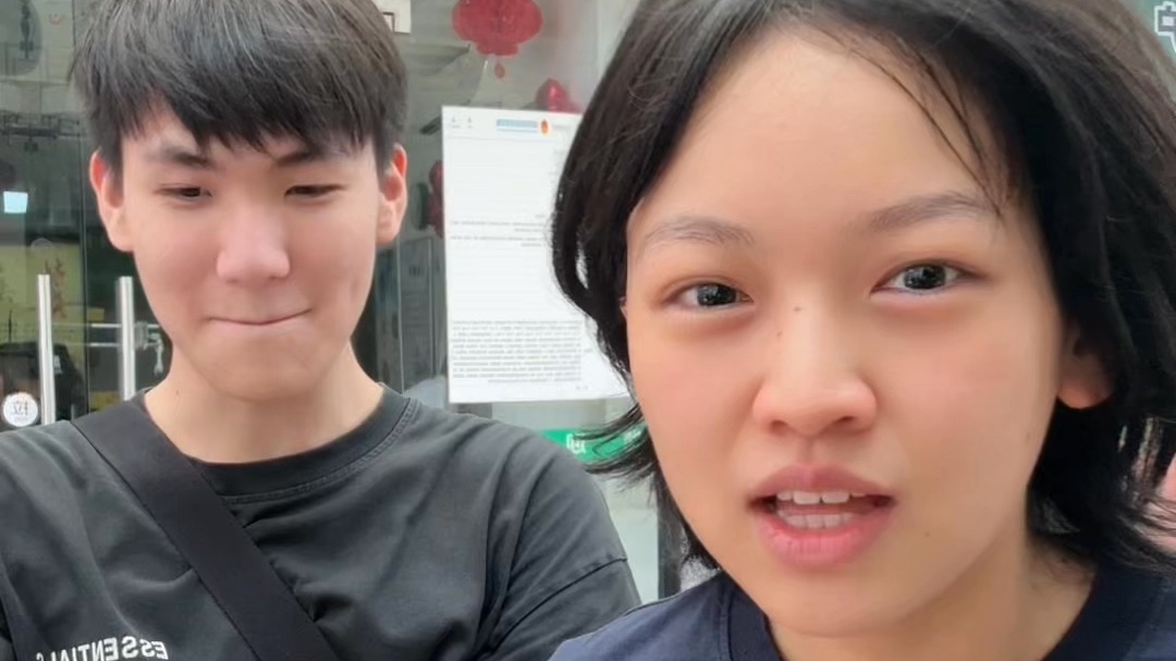 我把我节目里的相亲对象请过来了