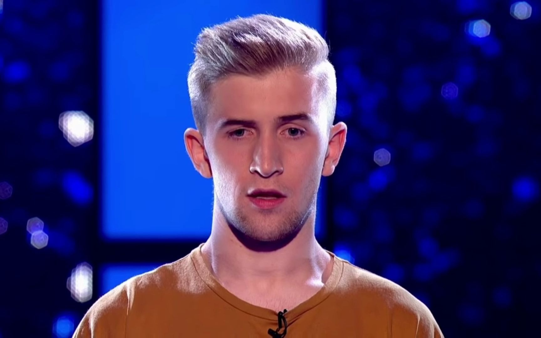 卡勒姆·豪厄尔斯演唱音乐剧《汉密尔顿》中的"你会