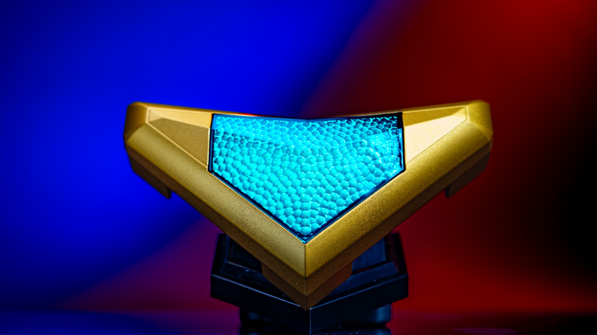 「顿悟摄胶」 地球之光!盖亚蓝宝锥&阿古茹蓝宝镯