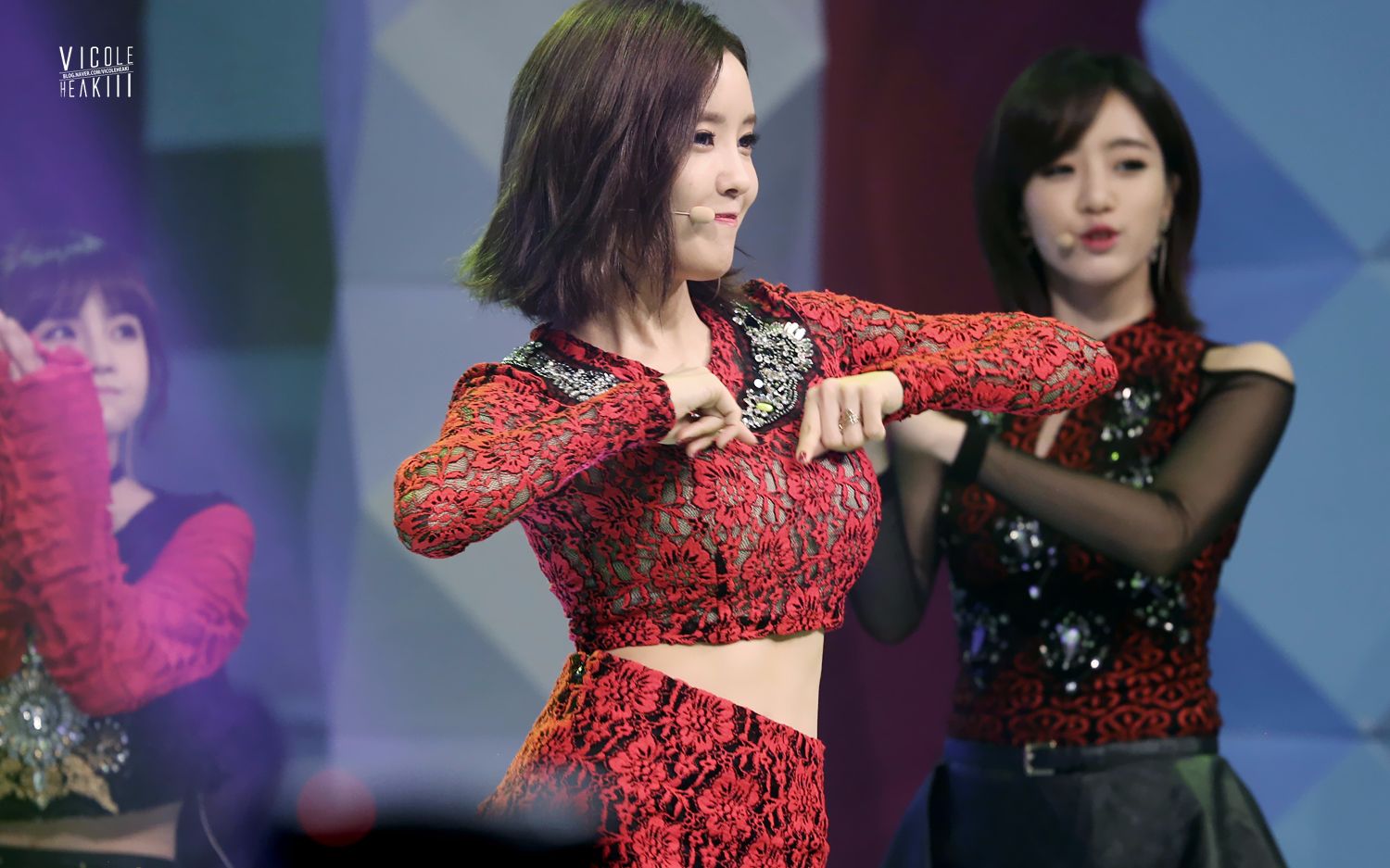 【前凸后翘蚂蚁腰 肤白貌美大长腿】南韩尤物朴孝敏热舞饭拍