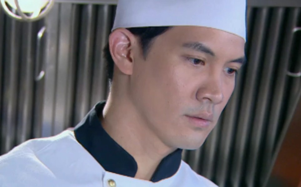 泰剧《爱的烹饪法》片段之咕咕心碎回避大小姐婚事