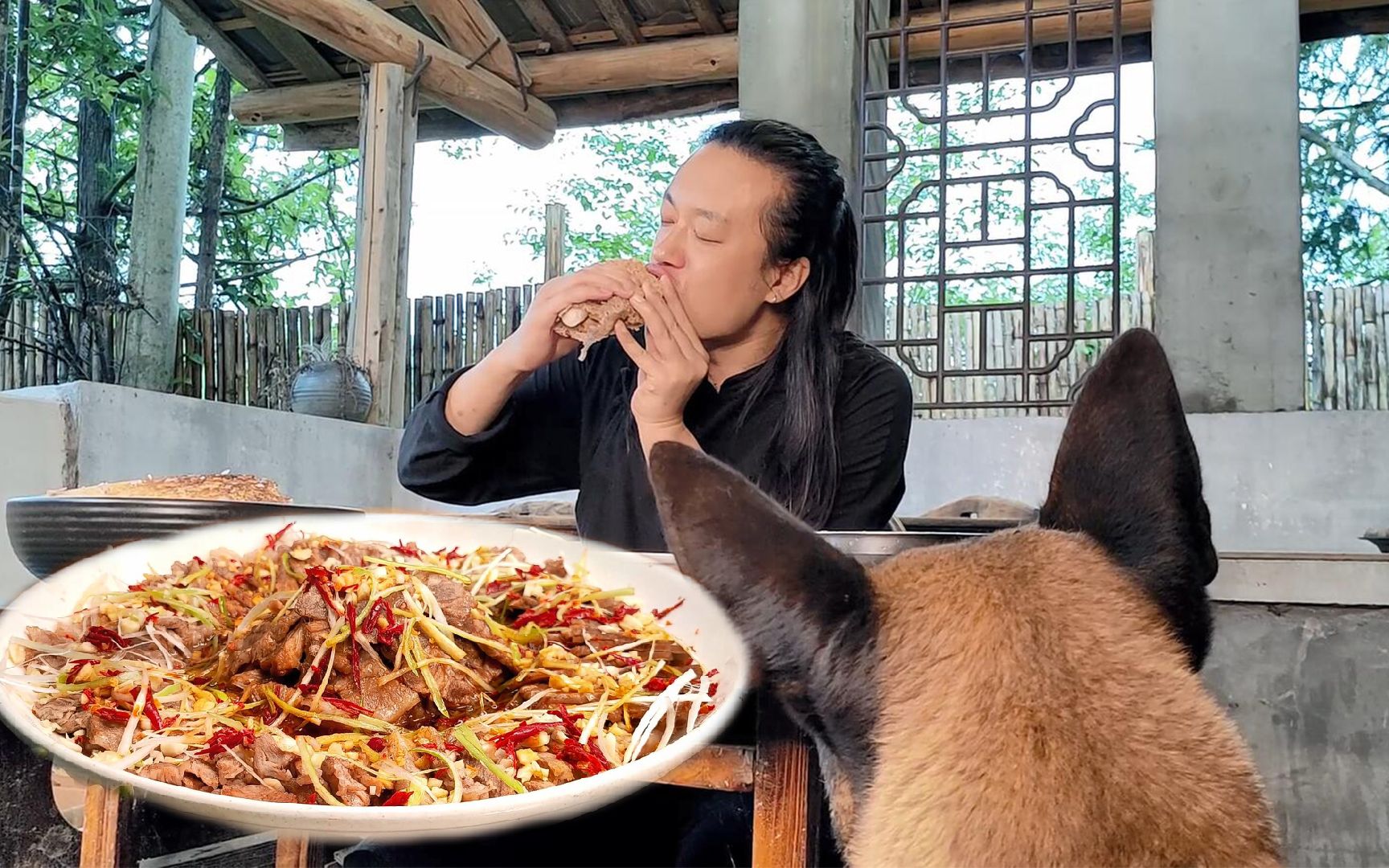 子云录教你吃正宗农家猪,猪肉锅里蒸一蒸,狗子看到口水直流哔哩哔哩bilibili