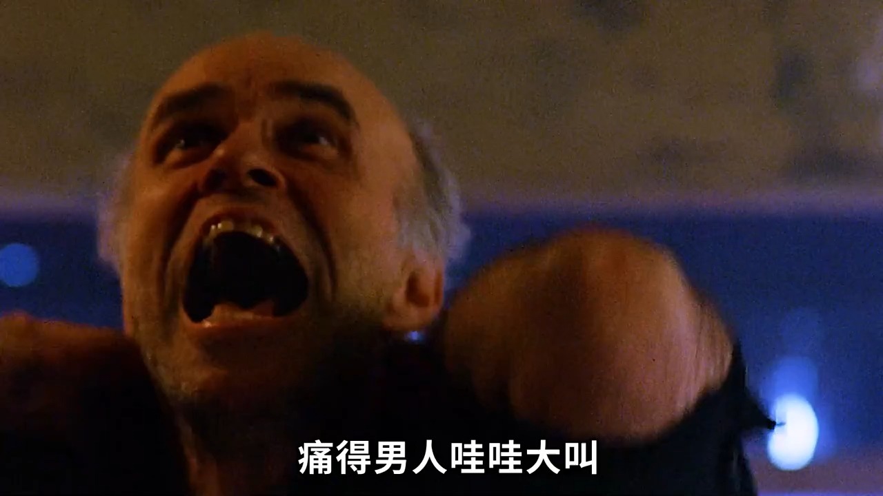 蜘蛛被化学药物感染,变异成吃人的巨型蜘蛛