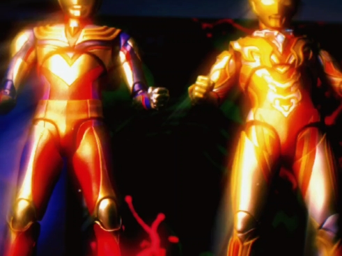 试问哪个男孩子拒绝得了闪耀迪迦和闪耀特利伽同台登场