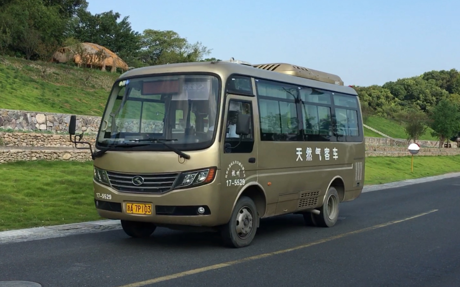 萧山公交 xmq6608agn51 431路 17-5529