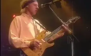 Descargar video: Dire Straits - Sultans Of Swing Live On The Night 1992