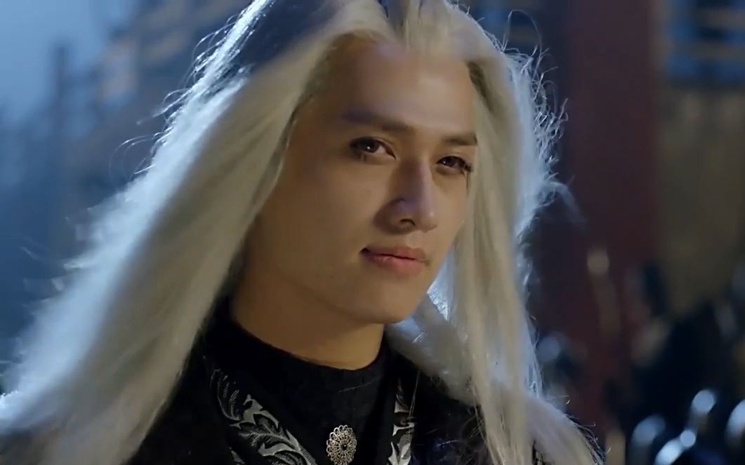 【马可】血族亚隆吸血咬脖子,攻一脸,咔咔咔咬的好爽快