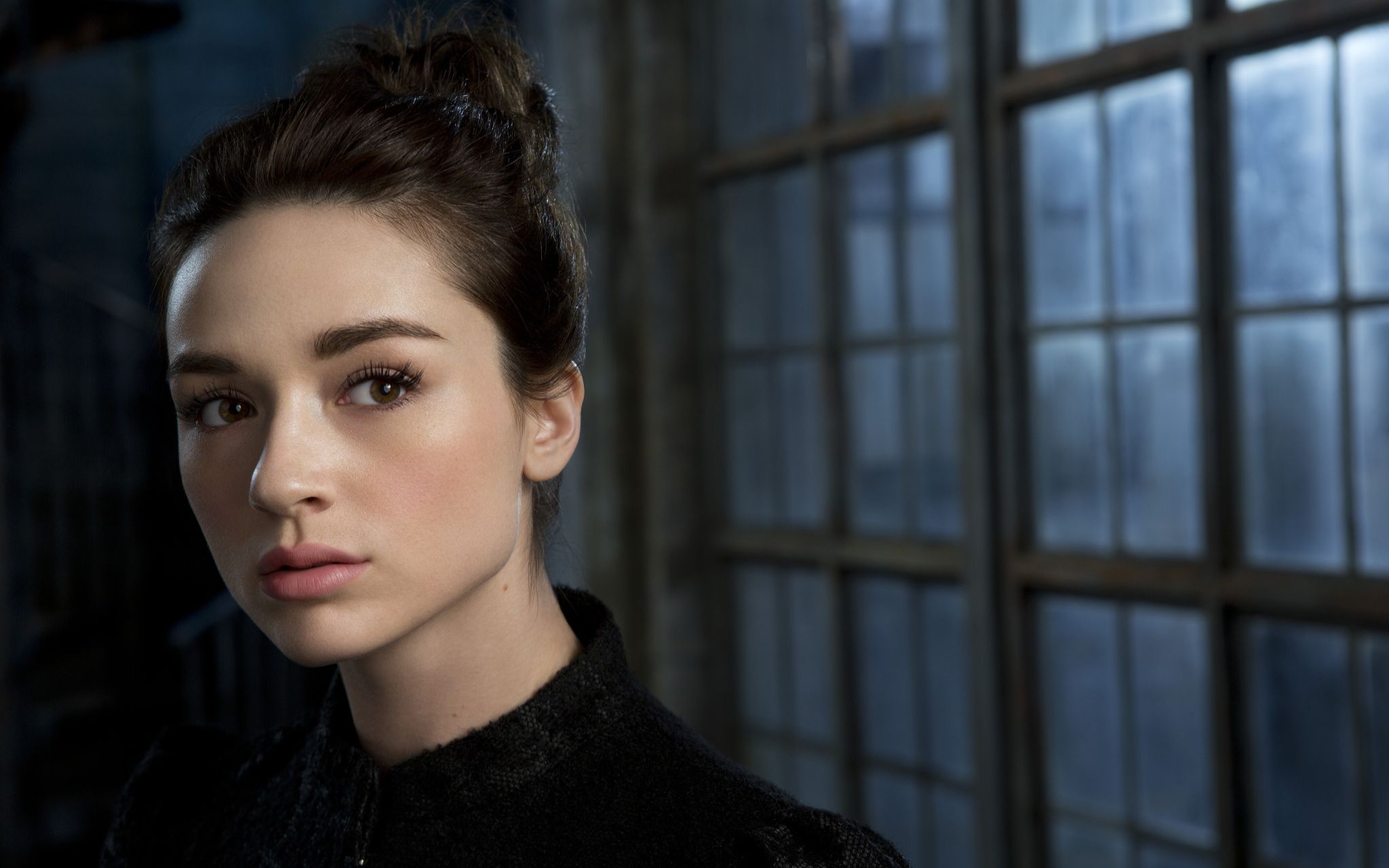 剧情很精彩,女主很哇塞.不过也确实值得一看的美剧《少狼》