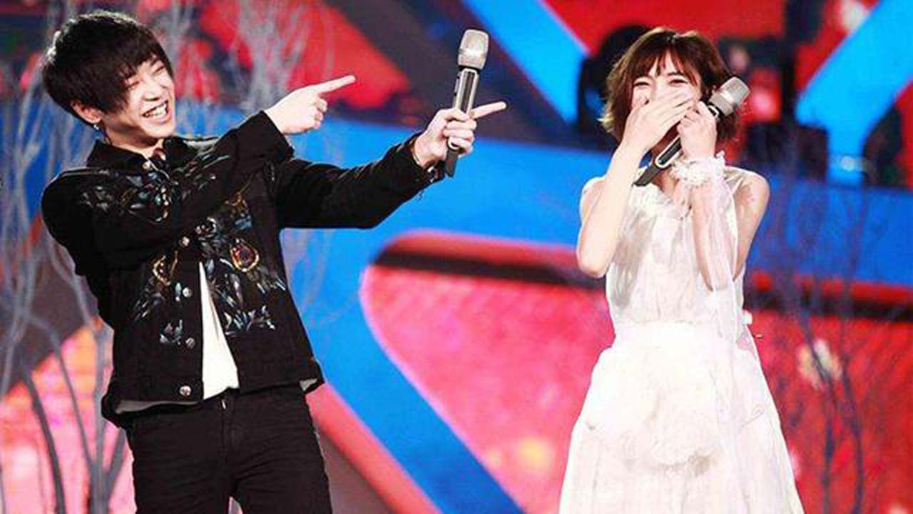 华晨宇神级合作现场,和苏诗丁唱《南屏晚钟》,原唱听得都激动了