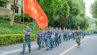 2024级新生军训徒步拉练！