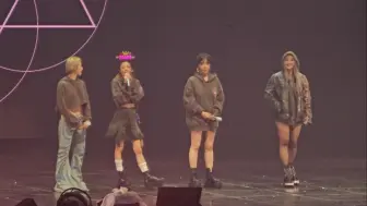 Скачать видео: 【2NE1】15周年演唱会Day1 安可舞台完整饭拍合集 241004