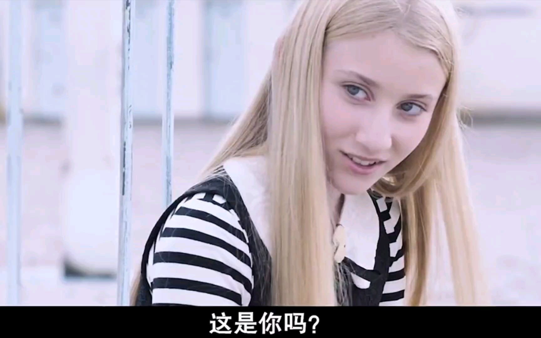 少年会隐身,居然去女澡堂找了个女朋友#少年透明人_哔哩哔哩 (゜-゜)