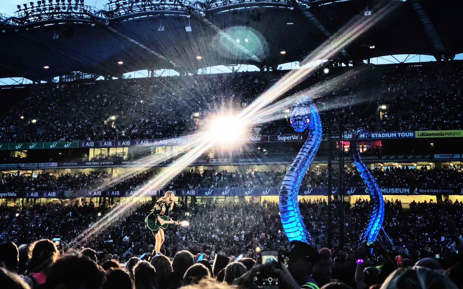 泰勒斯威夫特 taylor swift #love story reputation tour in dublin