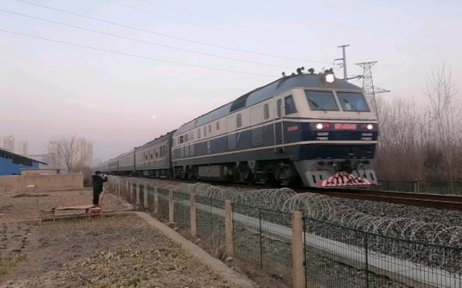 【新长铁路拍车】t141进淮安站待避哈泰神车