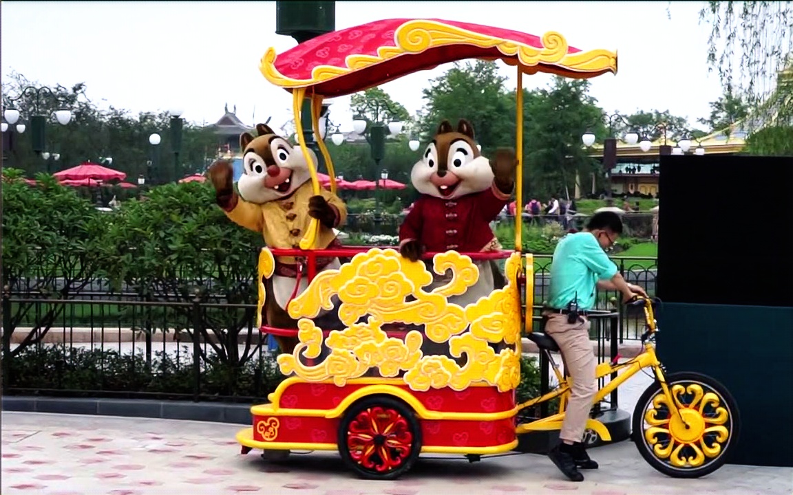 [图]【上海迪士尼乐园】唐氏太极 Tai Chi with Donald Duck (and Chip & Dale)