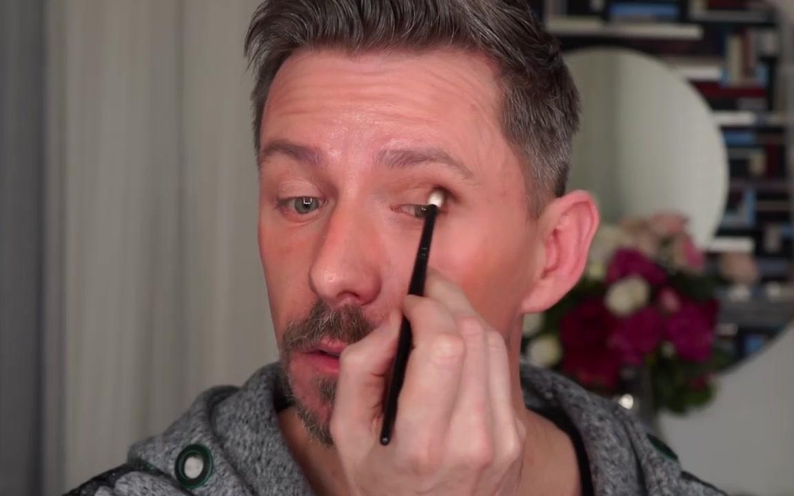 [图]【Wayne Goss】放大双眼技巧：适合亚洲人眼型（hooded eyes）的完整版教程