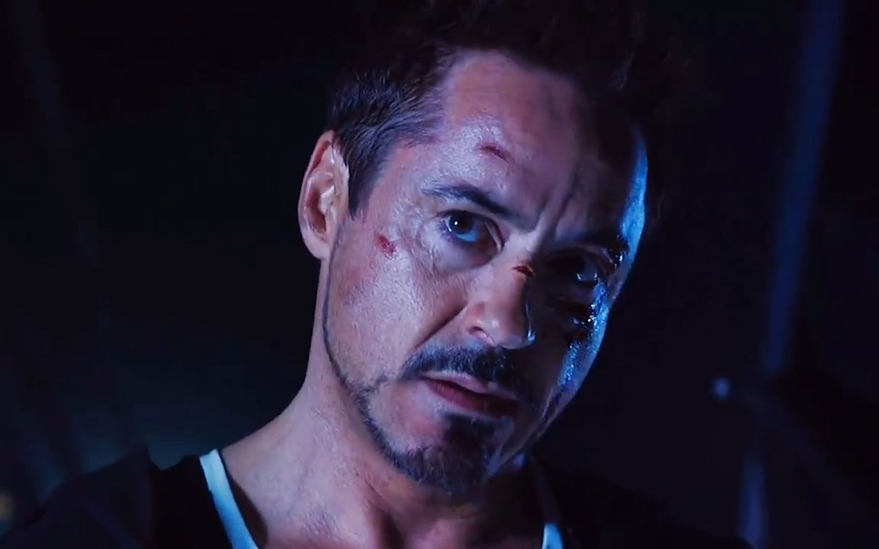 贾维斯,你知道那一刻有多尴尬嘛?这么多人看着,简直大型社死现场啊