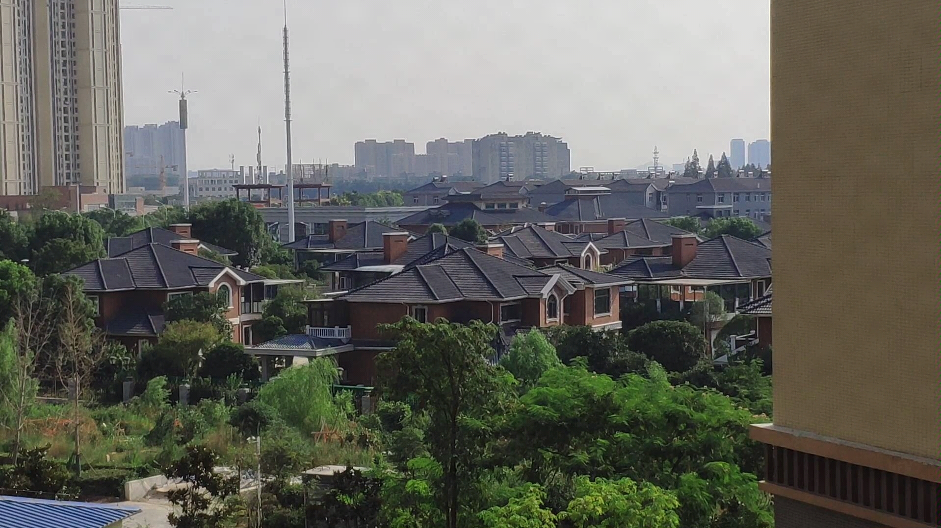 【游览武汉】虹桥家园的社会主义新农村风貌