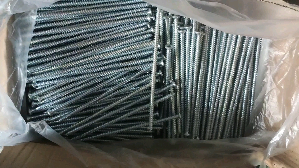 了所有的苦 欧式门窗自切螺丝 德式门窗自切螺丝 梅花槽自切水泥螺钉