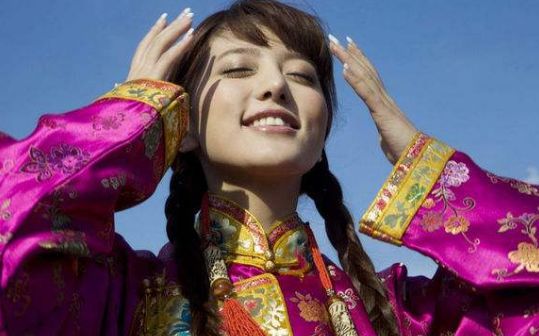 阿兰达瓦卓玛康定情歌cctv15一起音乐吧现场版