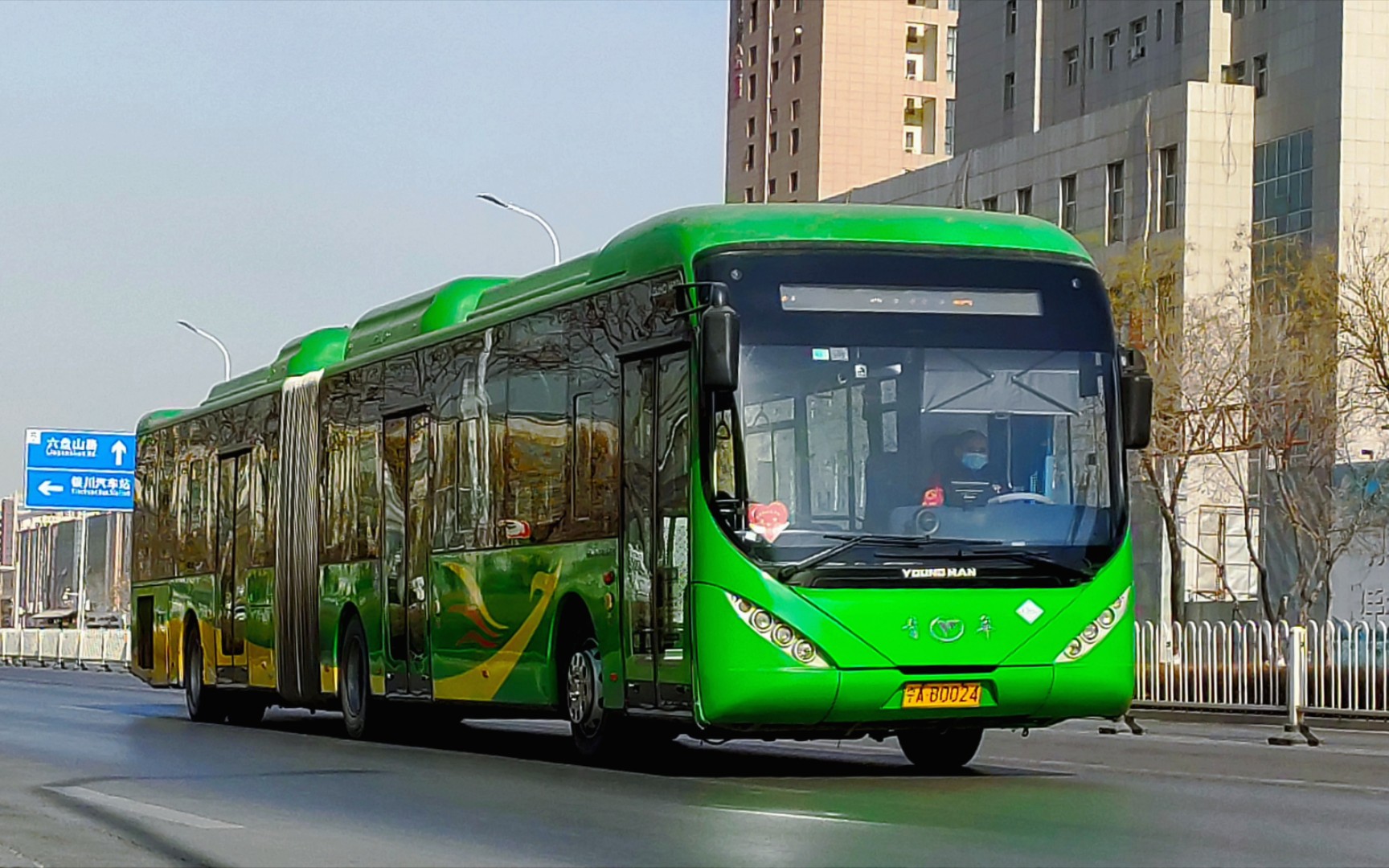 银川brt1号线配车随拍_哔哩哔哩_bilibili