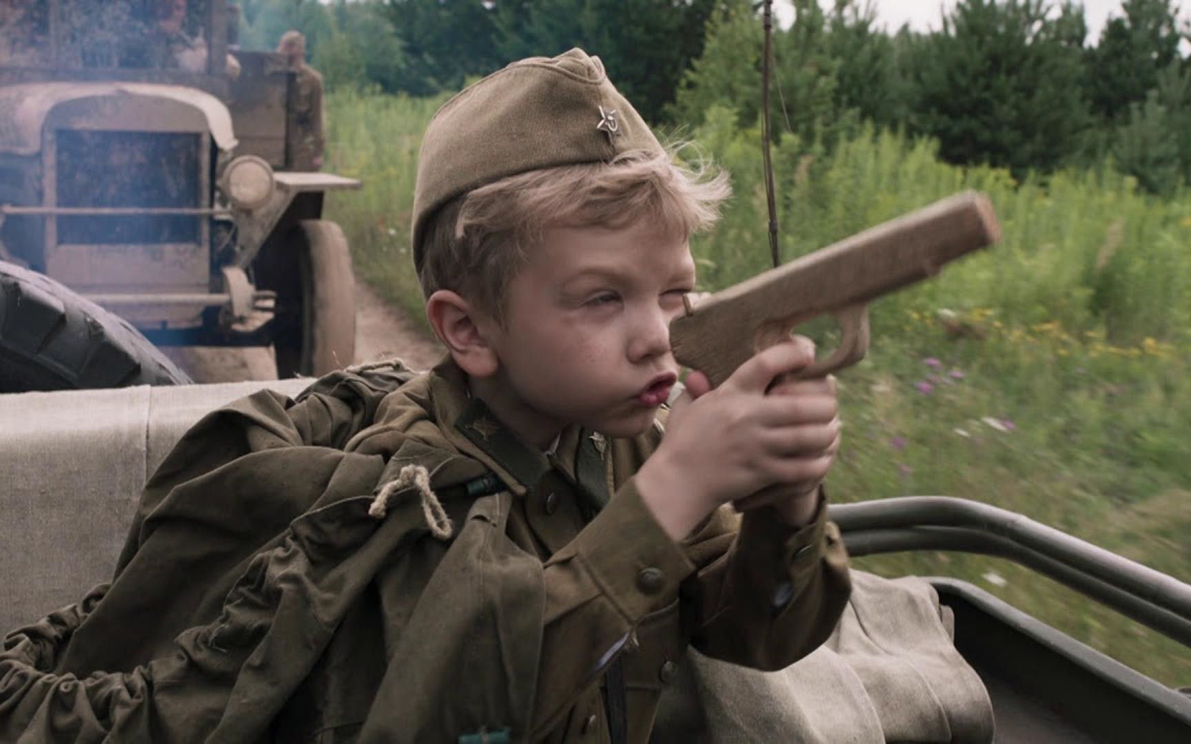 苏联6岁小战士,不仅帮干爹打仗,还帮干爹追姑娘_哔哩哔哩 (゜-゜)つロ