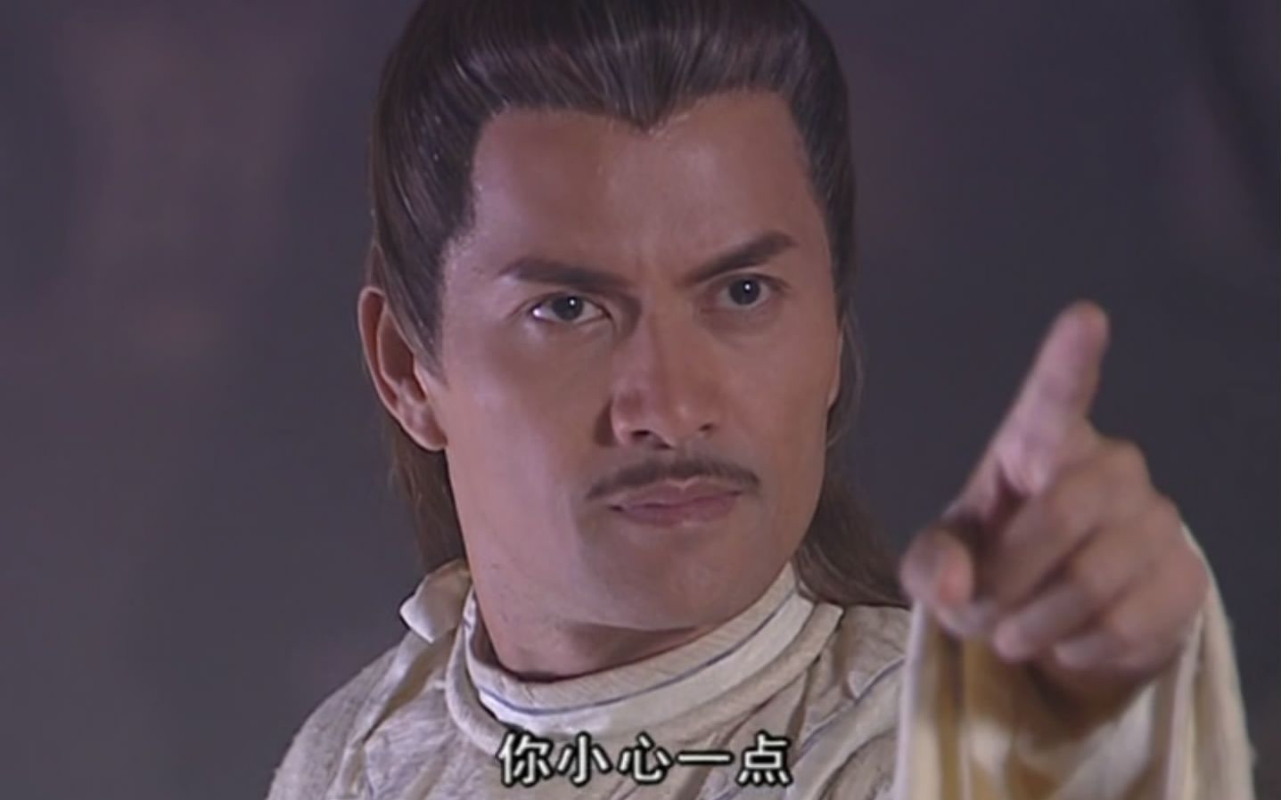 吕良伟展颢剧情向把酒问青天