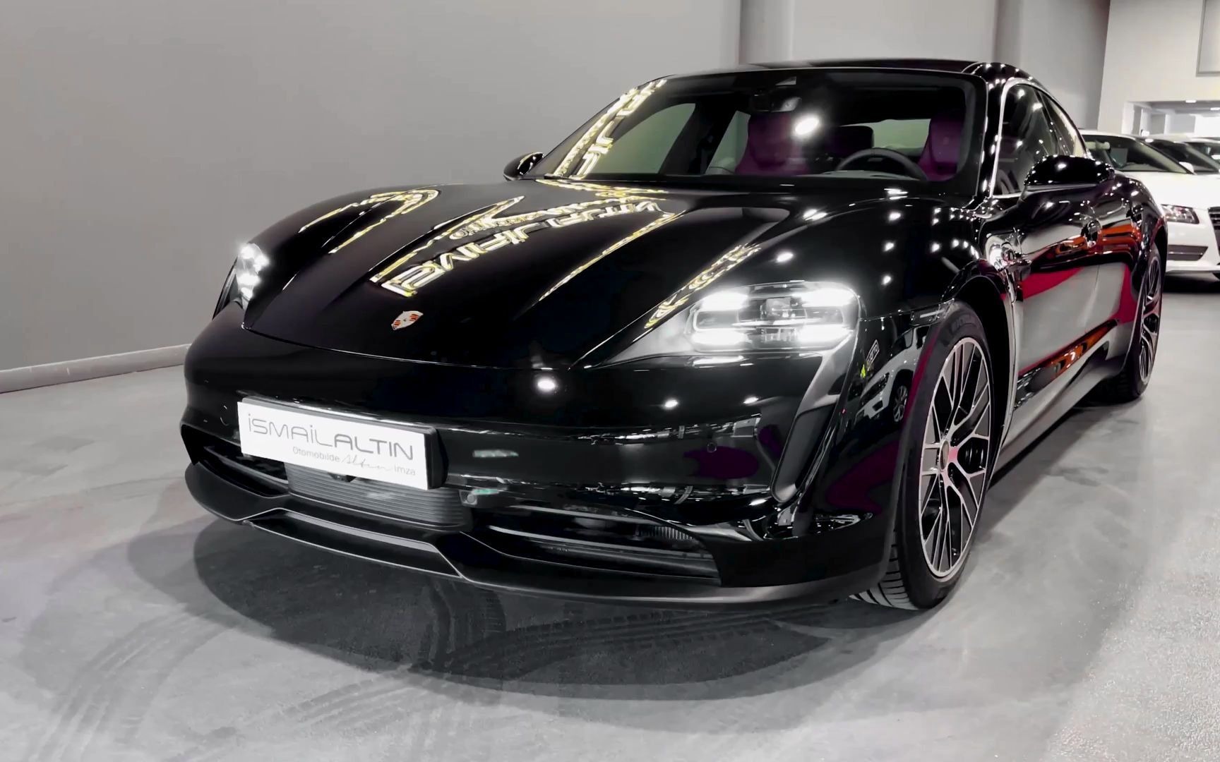 2021保时捷taycan 内饰外观