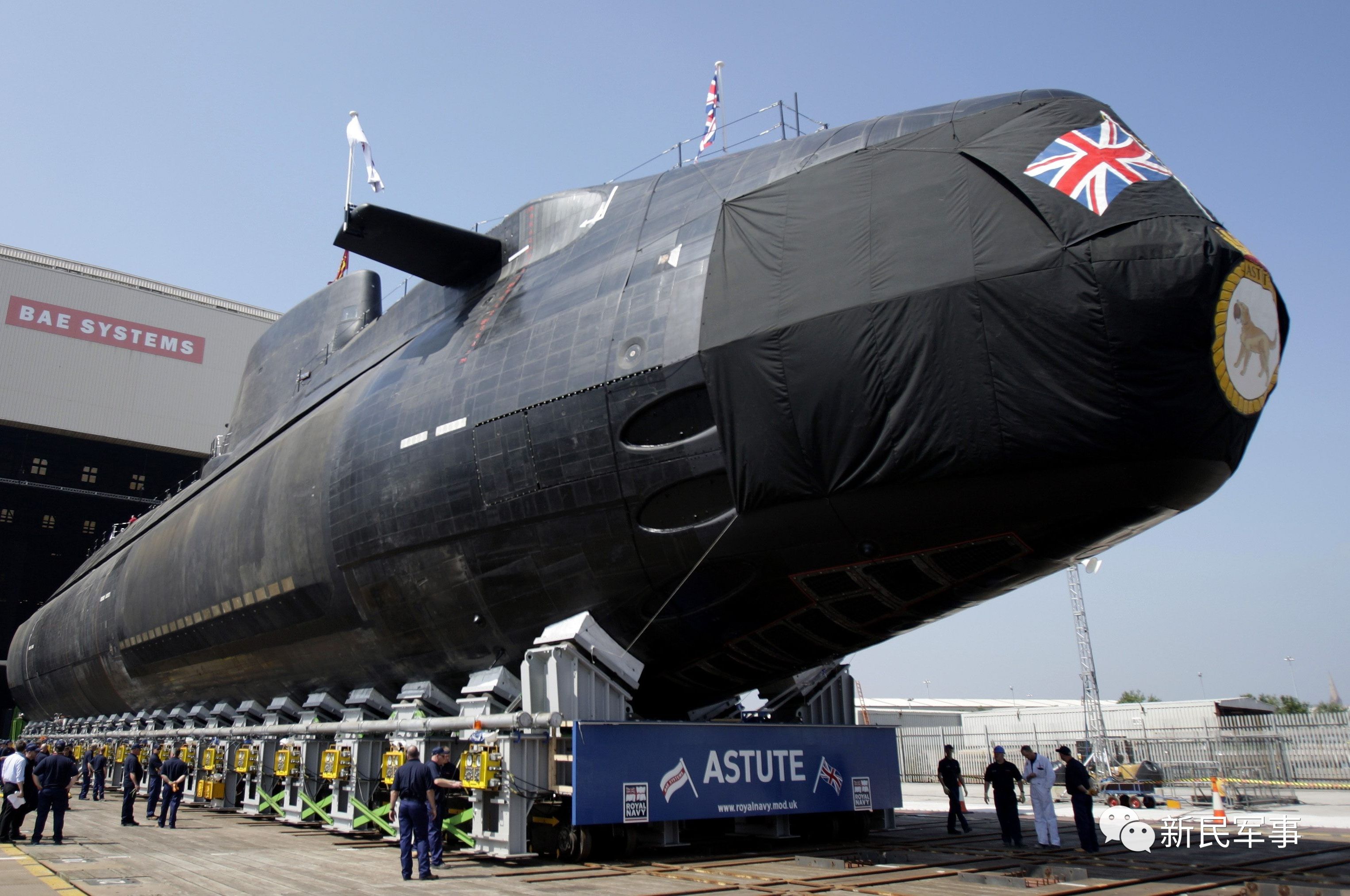 英国海军第6艘机敏级核潜艇举行洗礼仪式 开工近11年仍未下水
