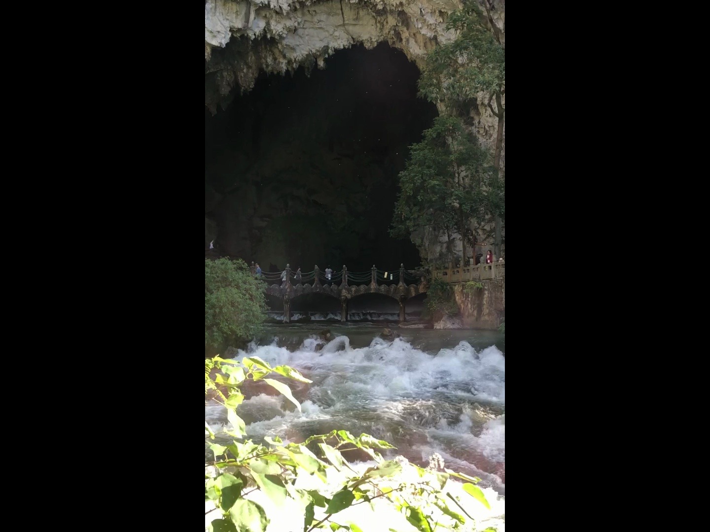 龙门飞瀑(龙宫-贵州)