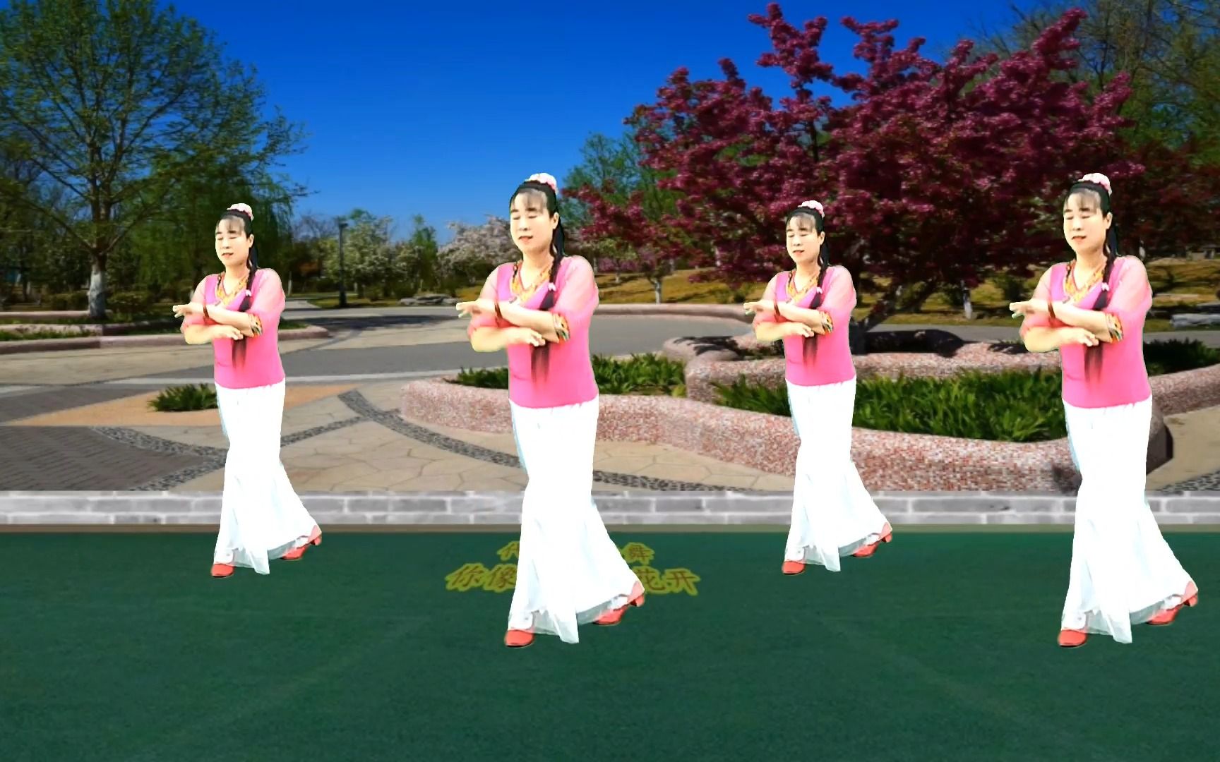 广场舞《你像三月桃花开》柔美抒情舞,任妙音演唱,好听又好看