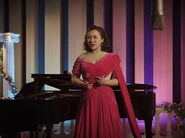 戴玉强之女 青年歌唱家 戴梓伊演唱《漫步街上》(选自普契尼的歌剧