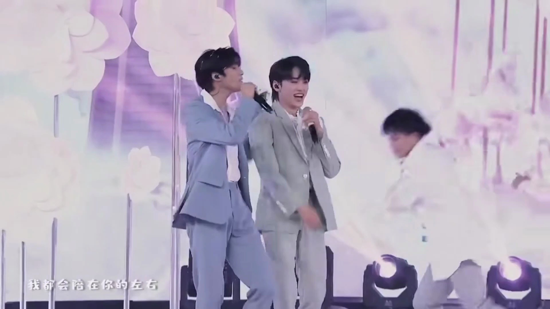 文轩舞台 ·怎们有人天天办婚礼