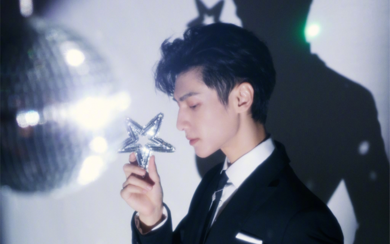 【罗云熙】20201220星光大赏群访:蜜汁角度居然也能够如此貌美