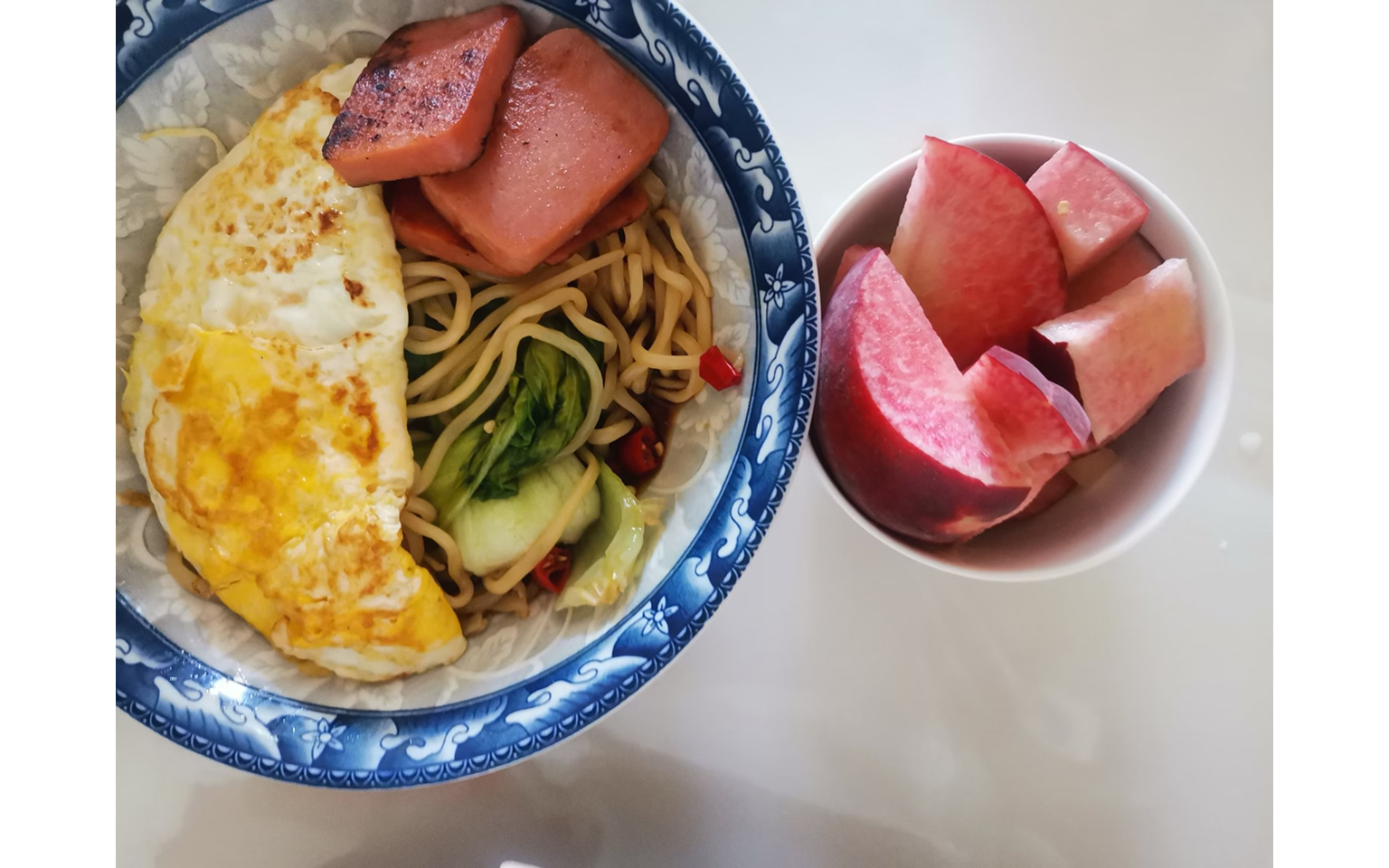 每天都在努力干饭