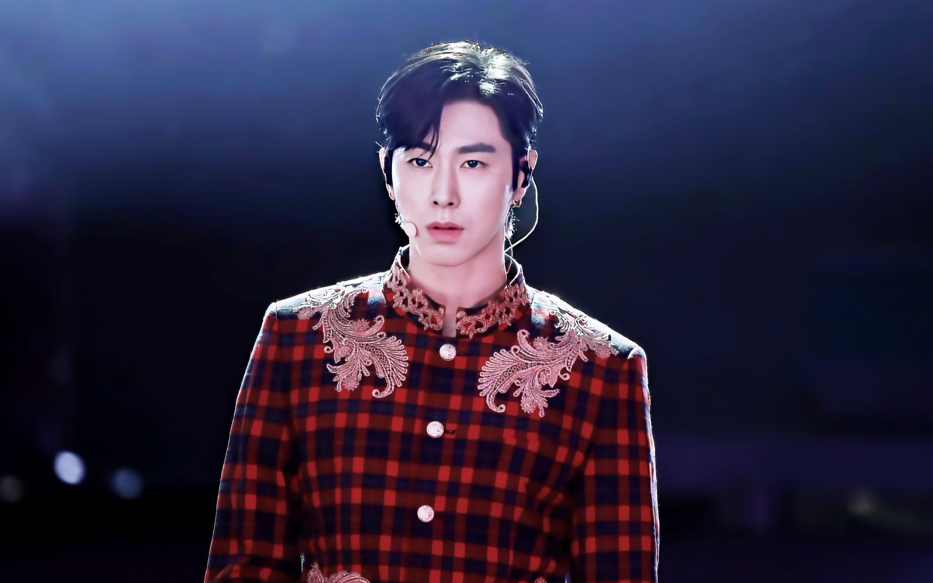 郑允浩200221koreanwaveinloveinindonesia东方神起cut