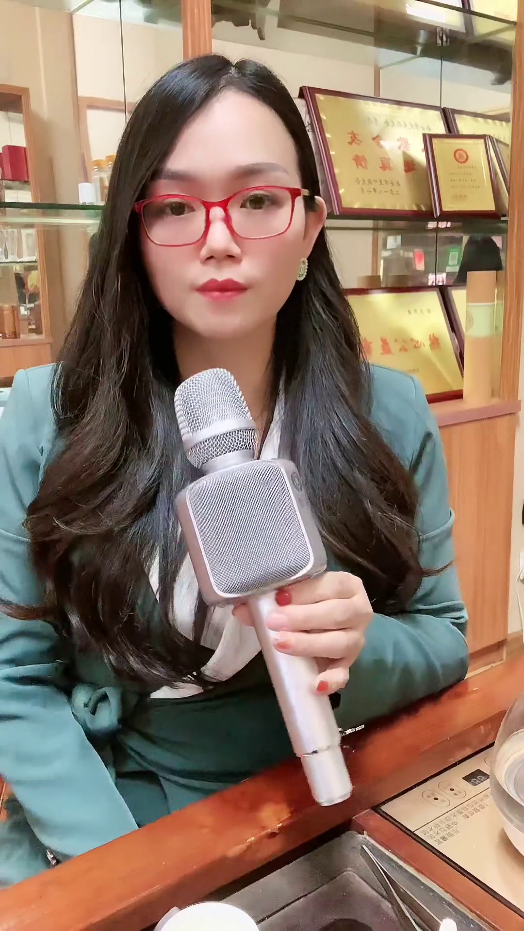 全能k歌真人真唱佳人爱唱歌有事没事来逛逛