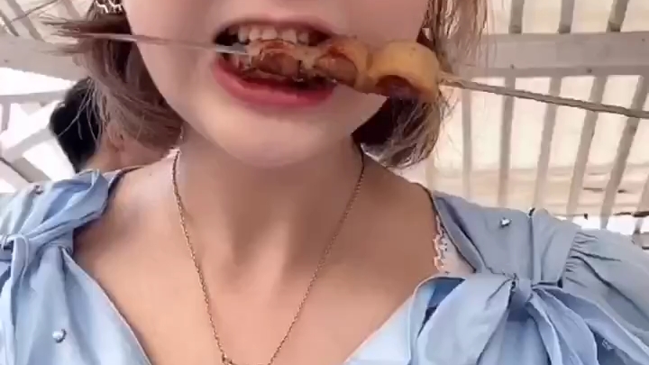 萌小茜ccc过生日