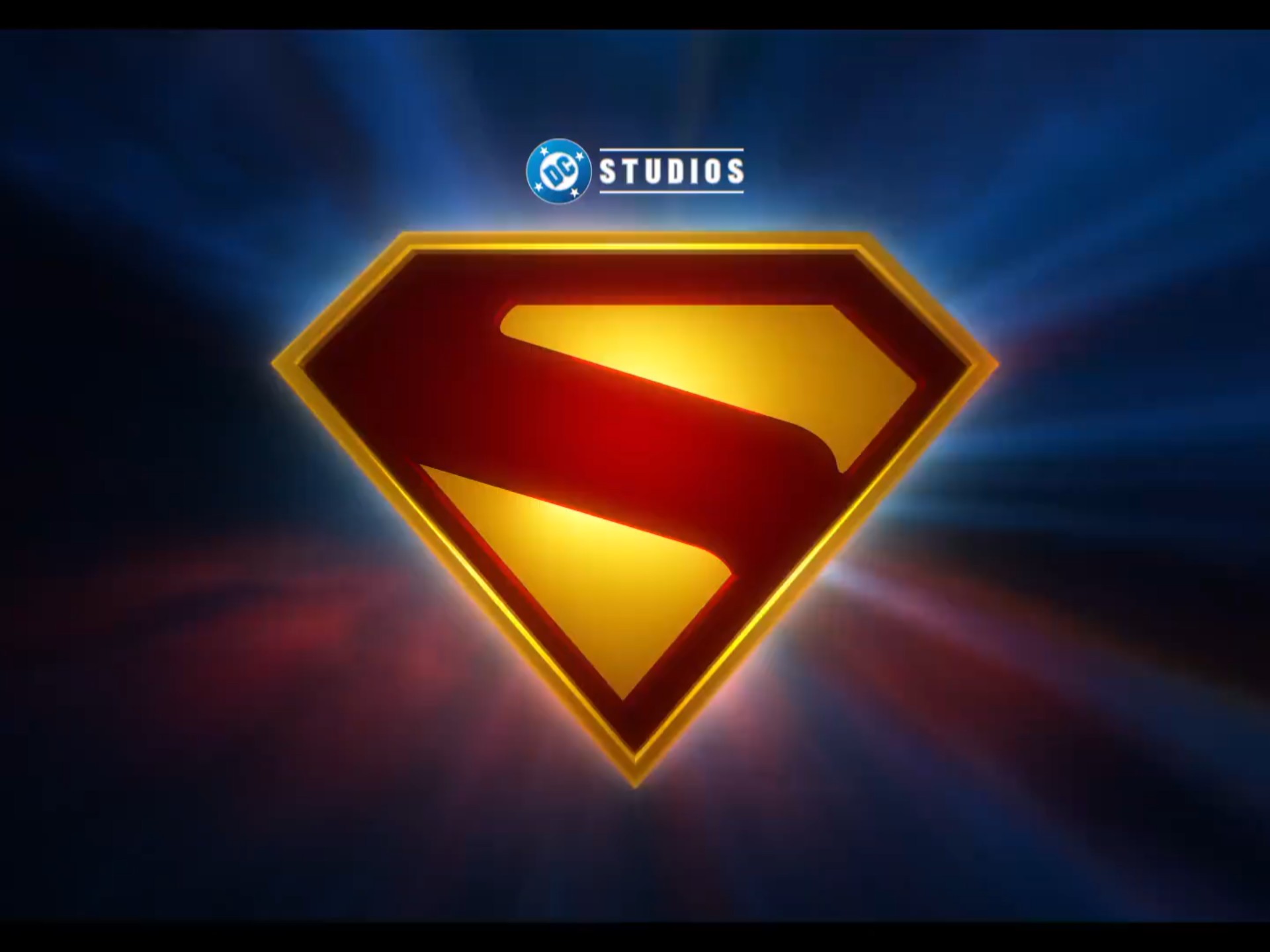 大卫科伦斯韦主演新版 超人 全新