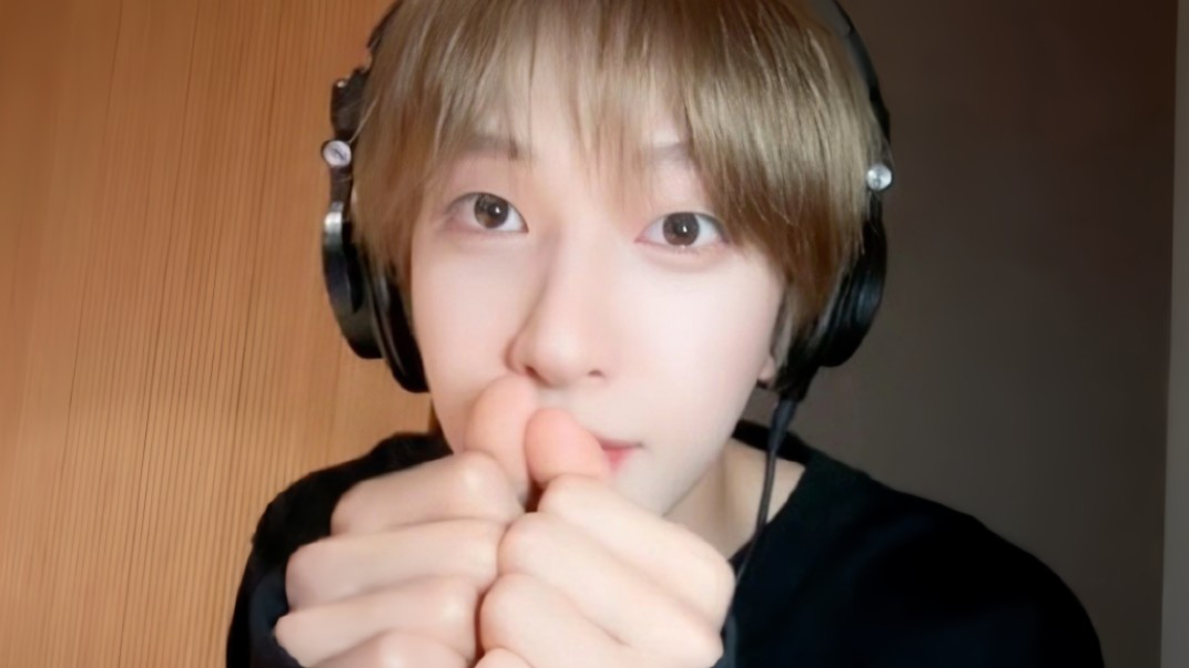 【刘宇】金石中国心连线直播 上节目薅演唱会嘉宾 满足网友心愿清唱岁