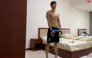 Download Video: 【汪顺】这条VLOG不简单，不把我们当外人，腹肌随便看！