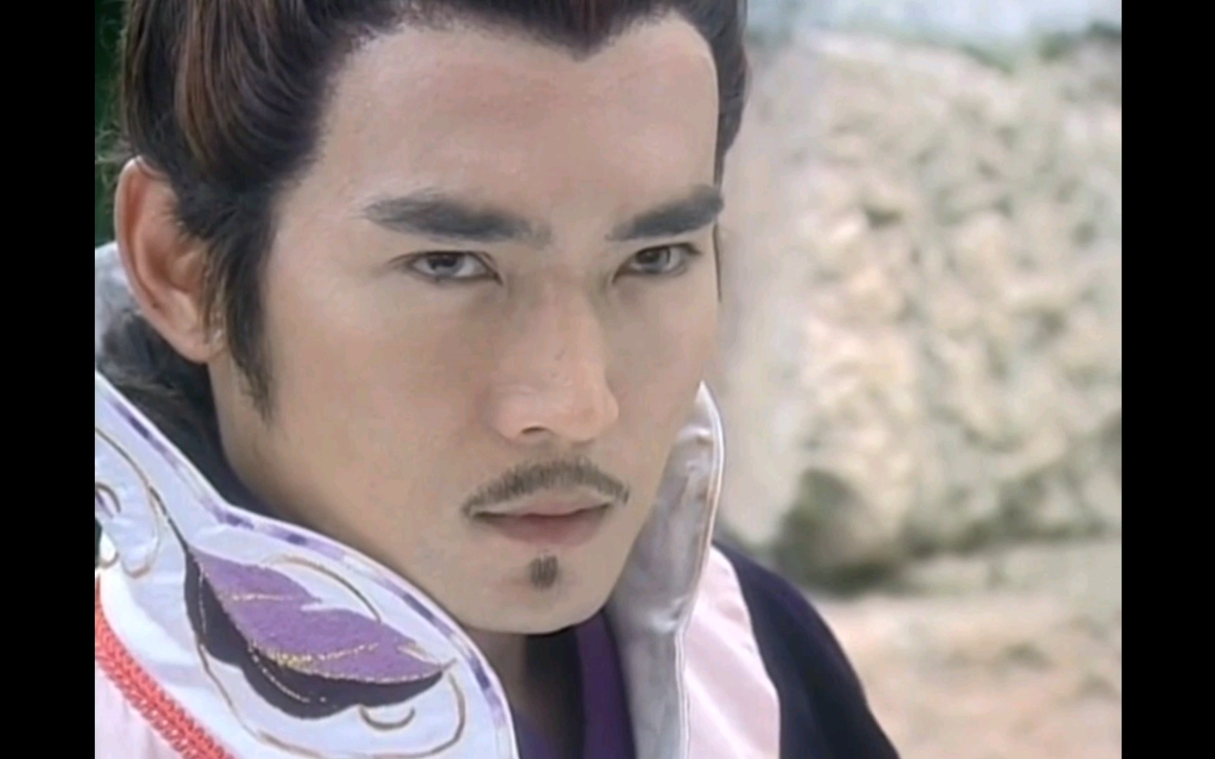 活动作品焦恩俊卓东来帅炸驾驭得了一身紫的男人没几个