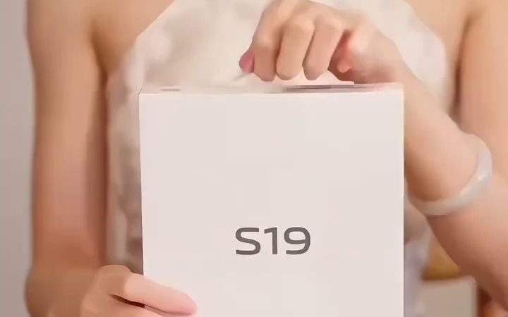 93vivoS19高端5G智能手机 高颜值,奢华手感,8+256大内存,畅玩游戏, 5000万像素柔光拍照,6000万毫安电池,高性价比智能手机#vivo #哔哩哔哩...