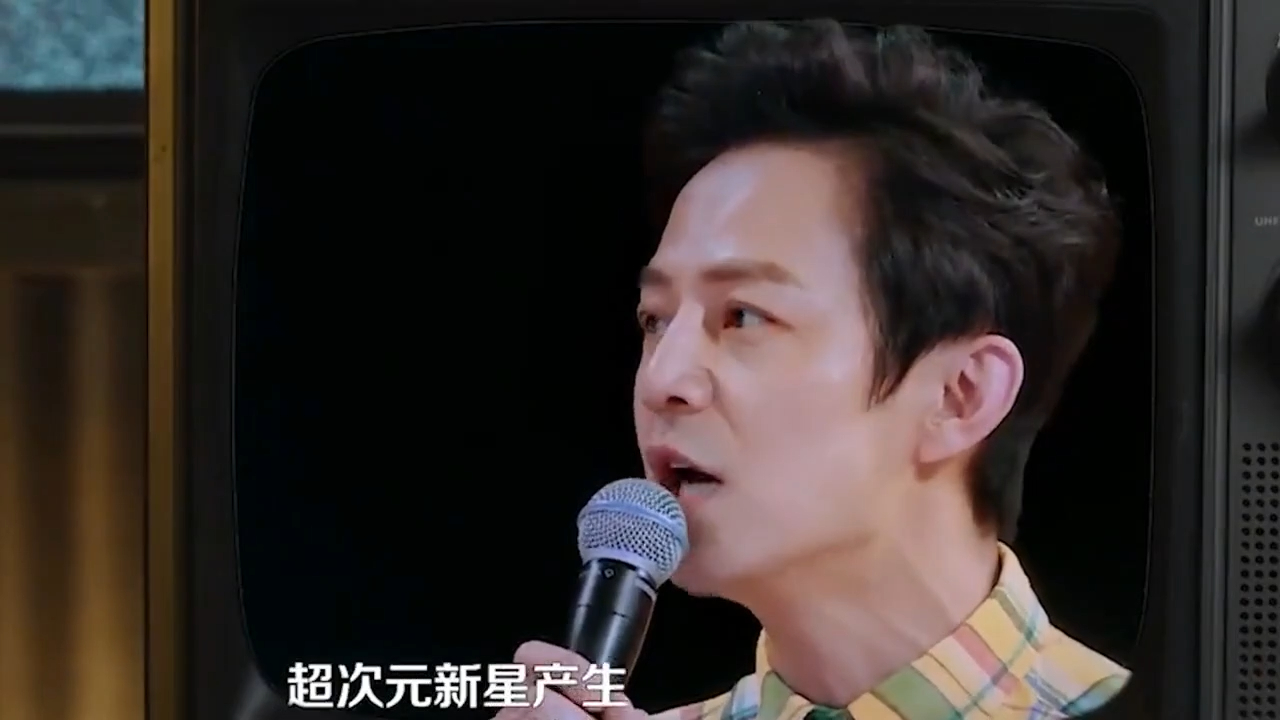 从少年有为到万人追捧,何炅背后远没那么简单,三次