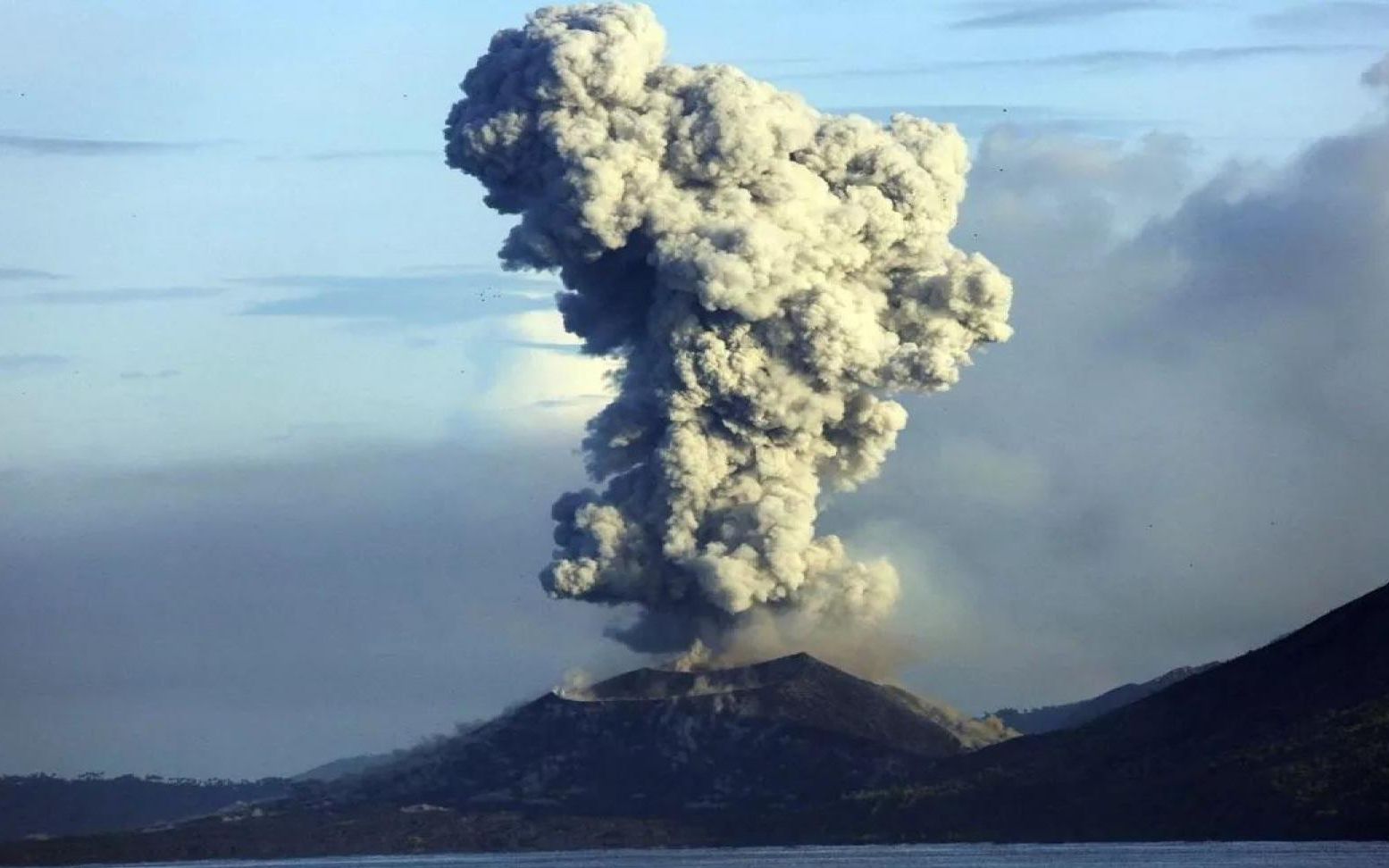 震撼世界的十大活火山排名(下集)哔哩哔哩bilibili